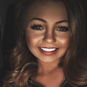 Meet your Posher, Isabel